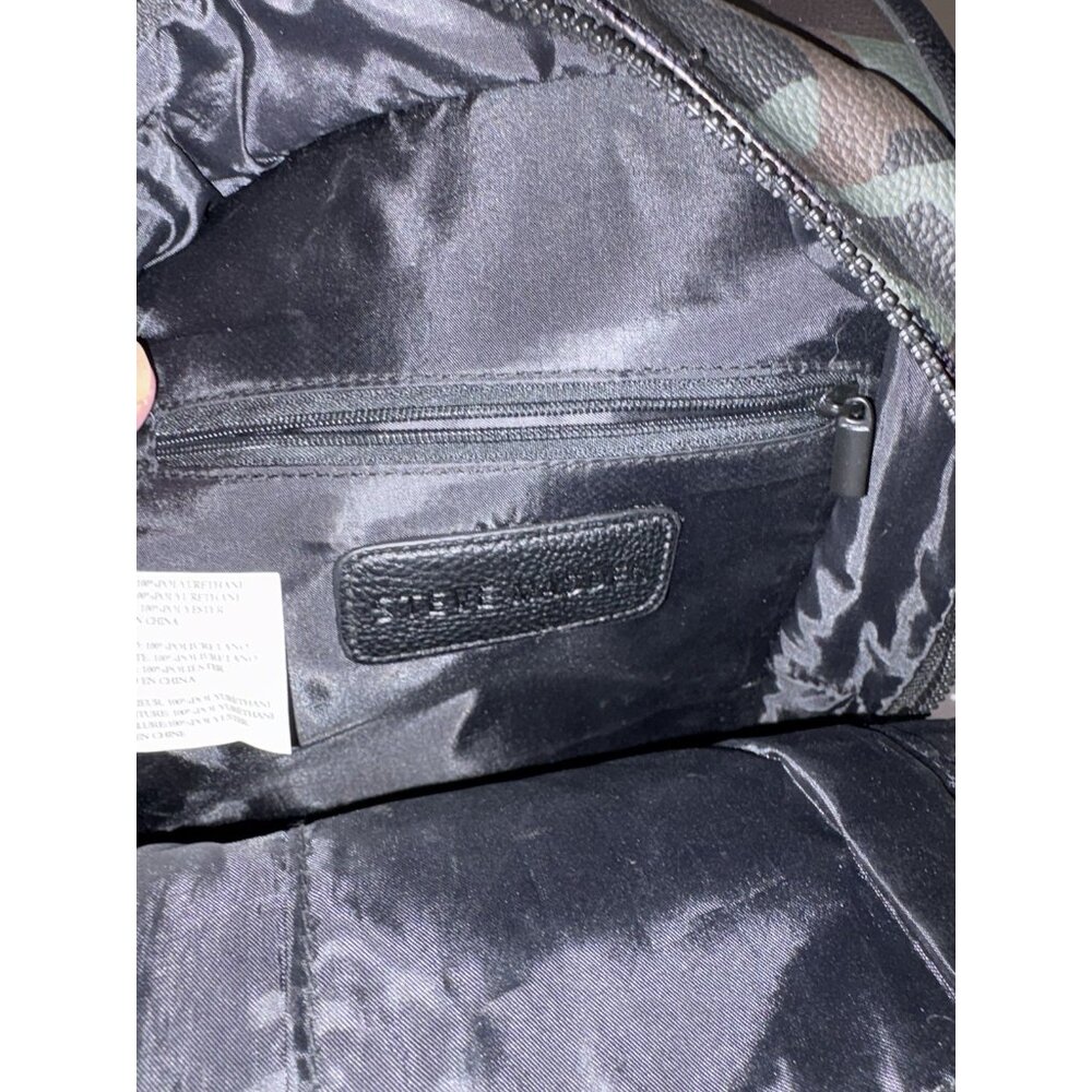 Steve Madden Camouflage Shoulder Sling Bag Small Zipper Pouches - Picture 10 of 13